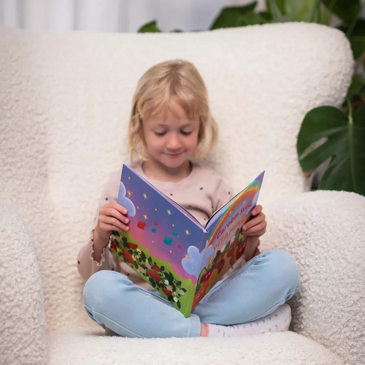 Knjiga za otroke: Čarobni svet vitaminov 